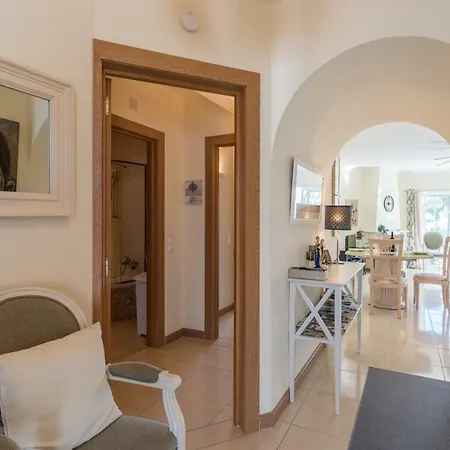 Casa Folkino Vakantiehuis Carvoeiro (Lagoa)